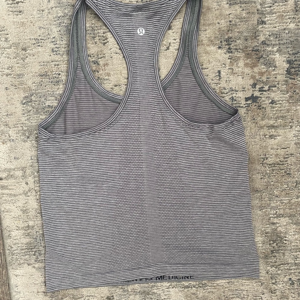 Lululemon Swiftly race length tank